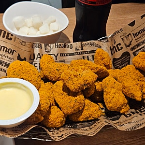 bhc 커링클 내돈내산 솔직 후기! 선릉역점 가격부터 허니버터요거트 소스 조합평가까지