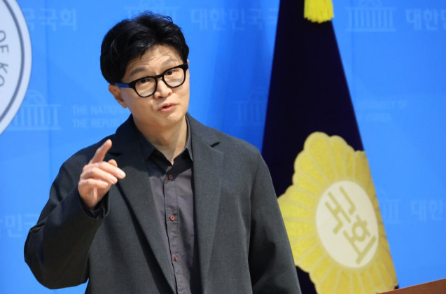 [속보] ‘김승원 저격수’ 한동훈 존재감 커졌다…정치적 득실과 수사 변수는