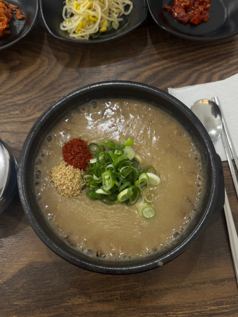 제주 공항 근처 웨이팅 없이 먹고 온 고사리육개장 맛집 '김재훈고사리육개장' 내돈내산 솔....