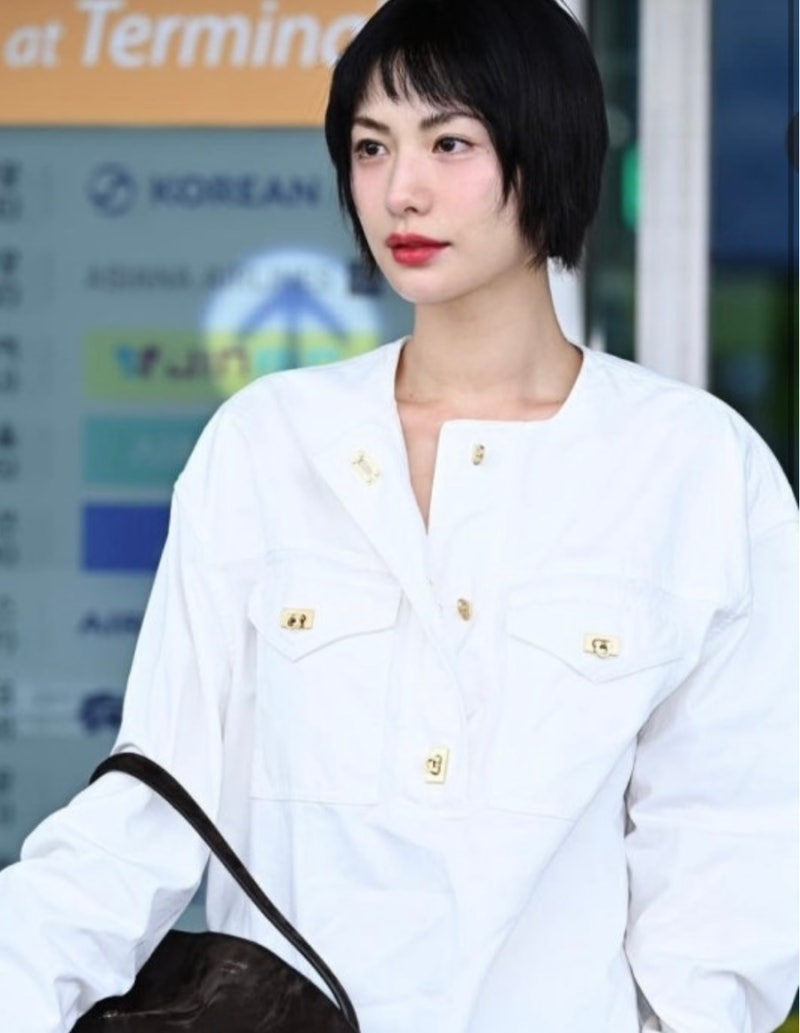 녹였나? 입술이 확 달라진 나나, 논란 다음 날 공항패션에서 포착된 모습