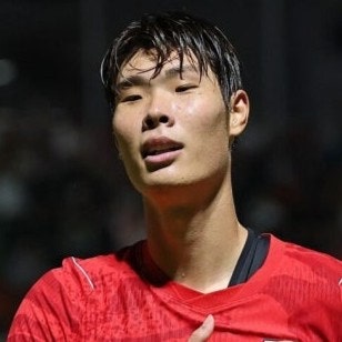 "군대도 다녀왔으면서 왜 그리 열심히 뛰어?" 무례한 질문에 태극마크 품격 보여준 이영준의 ....