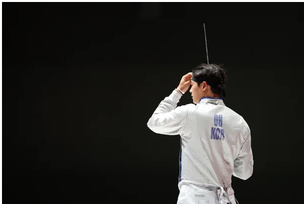 [속보]오상욱 미쳤다! 41-44→45-44 대역전 드라마…'어펜져스' 남자 사브르 단체전, 일본 꺾고 ....