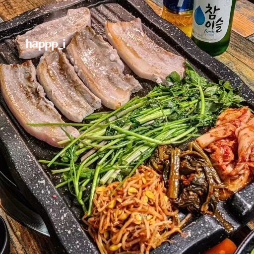 문산 삼겹살 한판에 미나리까지 냉삼시대 문산역고기집 파주냉삼