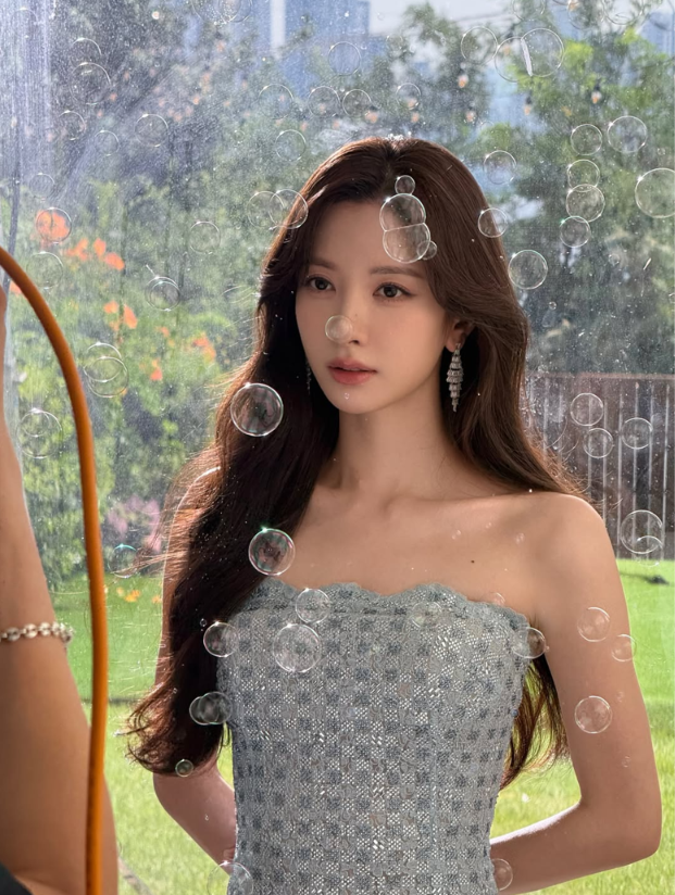 “톱스타 역할에 옷만 100벌 입었다고?”… ‘너에게 다이브’ 김지연, 우주소녀 보나였다