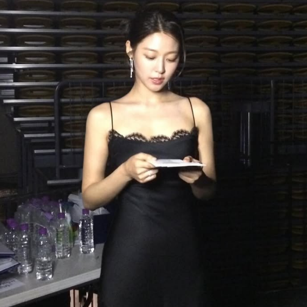 설현 몸매 비결 이거였나…“요즘 맨날 먹는다”는 음식