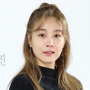 옥주현 나이 한남더힐 다이어트 차기작 레베카, 핑클 재결합까지 정리