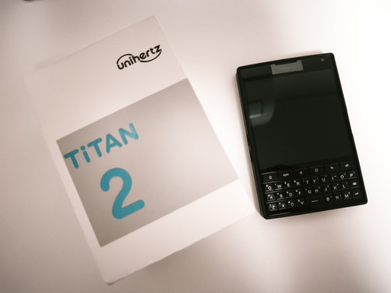 유니허츠 타이탄2(Unihertz Titan 2) 솔직 실사용기: 한글 각인 후 완전체로 탈바꿈!