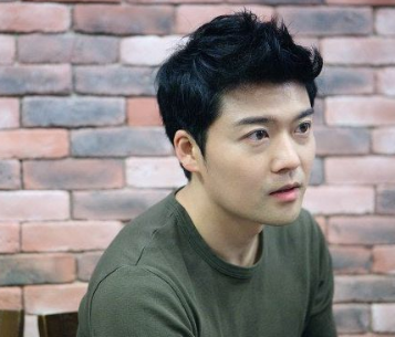 Jun Hyun-moo's 20-Year Broadcasting Philosophy: 'Beware of Falling' and Myeongdeok Foreign Language High School Alumni