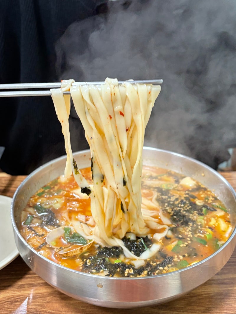 강릉 중앙시장 맛집 지영이네 장칼국수｜내가 강릉 갈 때마다 찾는 곳