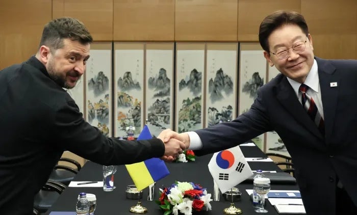 "北 포로 비공개 송환 합의 없었다" 우크라 반박...靑 "젤렌스키 연설 전 알려 왔다"
