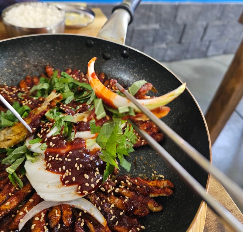 군산 지곡동 맛집 소문난집｜군산 어죽 느낌의 어탕국수와 도리뱅뱅