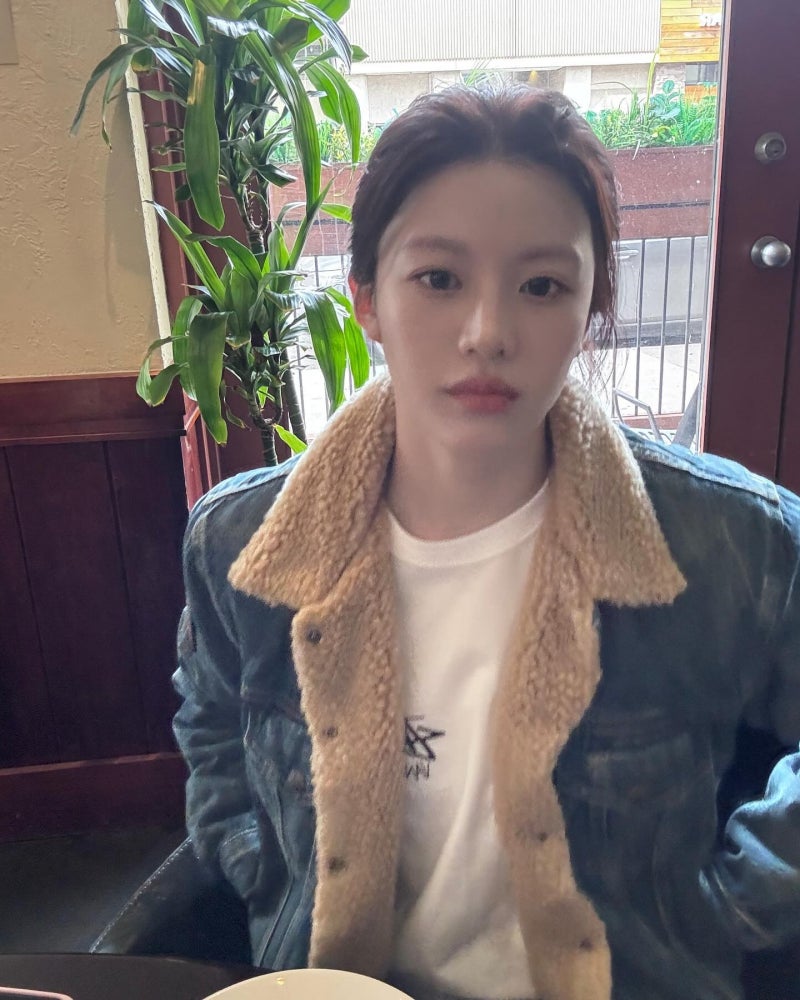 Actress Go Youn-jung's Age and Detailed Profile Information