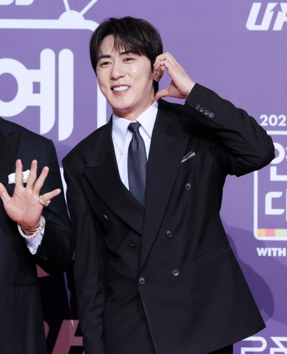 이창섭 급발진에 김원훈만 떡상? 1만3천 댓글이 갈라진 '차 쓰레기' 논란 전말