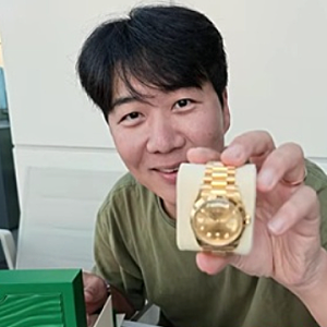 도경완, 장윤정 몰래 공개한 ‘1억 원’ 롤렉스 금통 시계 정체는?