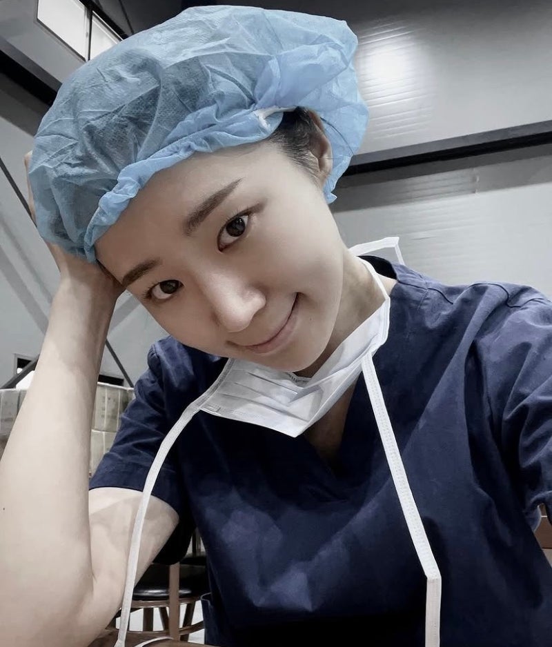 한소희 옆 그 배우였어? 알고 보니 하버드 출신 박예니였다