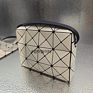 바오바오 카메라 크로스백 큐보이드(cuboid) 라지 4칸 블랙 완전 반함