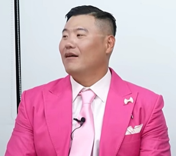 미키광수, 유튜브 수익 공개…“한 달 1천만원 넘게 벌었다” 제주살이까지 화제