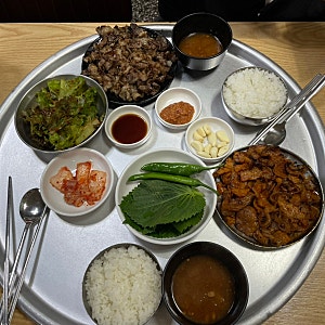 대구 칠성시장 맛집 단골식당, 간장·고추장 연탄돼지불고기 둘 다 먹어봤어요