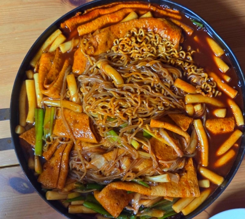 애플 하우스 떡볶이 밀키트라는데 글쎄다 솔직후기