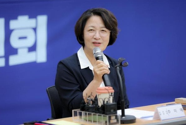 24억 혈세로 산 안중근 글씨, 결국 남은 건 개관식도 없이 문 연 센터 하나였다