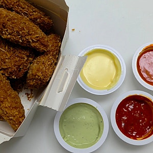 bhc 치킨 콰삭킹을 뛰어넘을까?신메뉴 콰삭모짜킹과 5가지 소스 추천