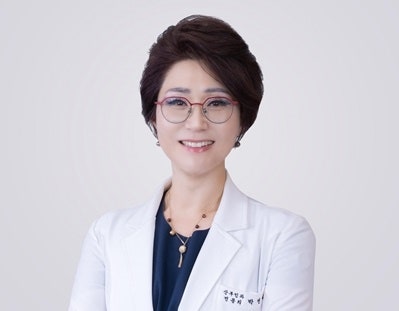폐경 증상 생리주기부터 부정출혈까지, 놓치면 안 되는 신호