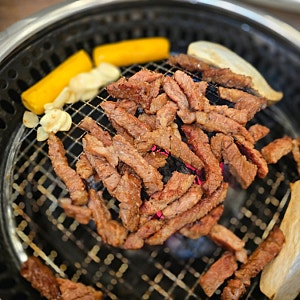 숯불갈비와 대형 키즈놀이방이 있는 하늘천 숯불갈비 전주혁신점(feat. 내돈내산)