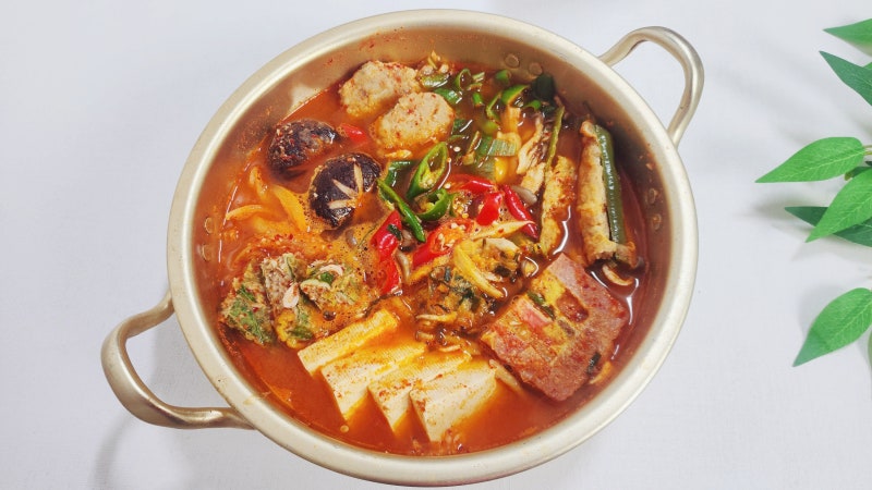 냉장고파먹기 추석 명절전 섞어찌개 남은 전요리 전찌개 레시피