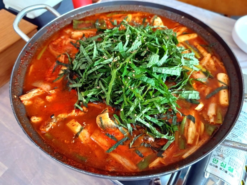 태안 현지인이 사랑하는 아나고짜글이 전문점, 천리포 해수욕장 맛집! 관해수산