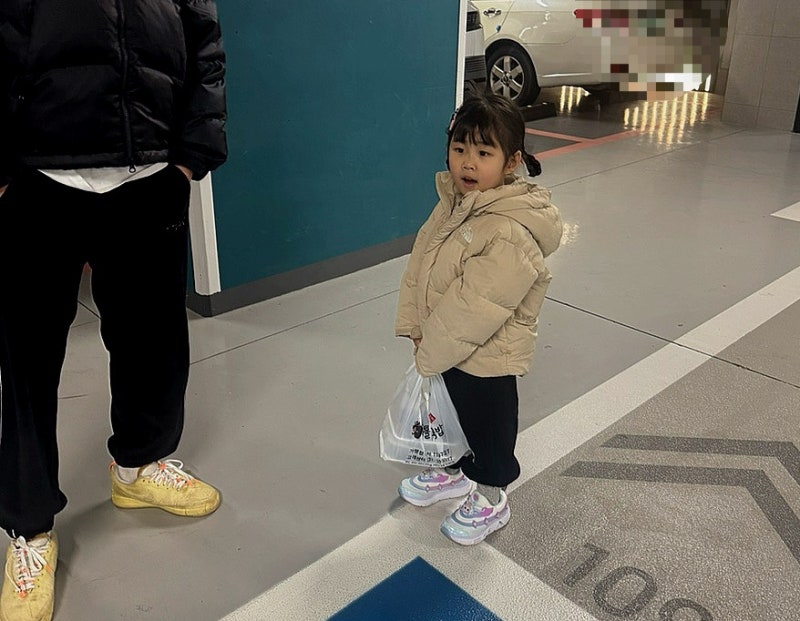 노스페이스 키즈 엘라 6살 130 후기｜수원 스타필드에서 직접 구매했어요❣️ 눕시 찻샷까지!
