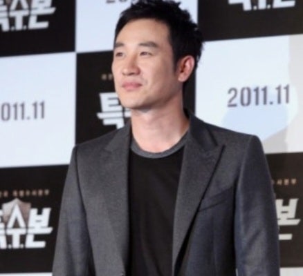 엄태웅 3년 만의 스크린 복귀작 암살자들 연기 누리꾼은 암살자들을 잘 봤다며 엄태웅의 연....