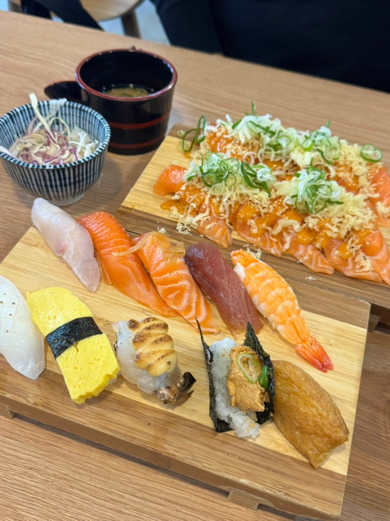 용인 기흥 동백 맛집 추천 불닭마요 연어초밥이 맛있는 동의초밥