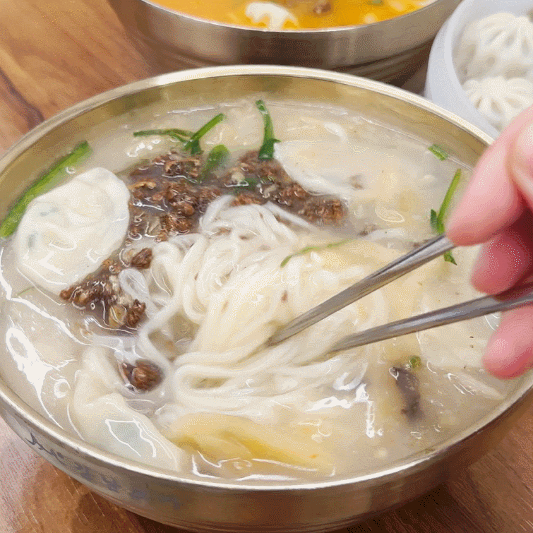 서현역 맛집 점심 추천 강남교자 분당서현점, 진한 닭육수 칼국수와 교자만두