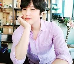 "범인은 누구?" UN 출신 김정훈, 라이브 방송 중 초토화된 '추석 방귀 사건'