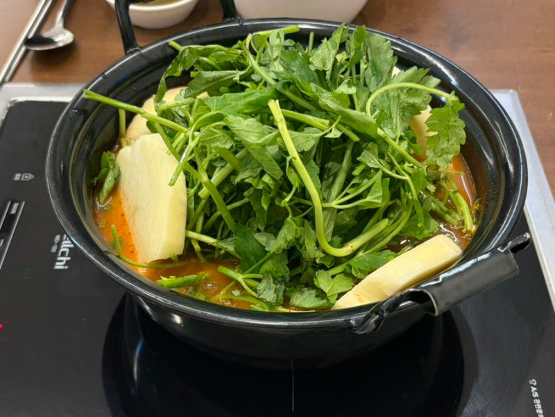 동탄호수공원 맛집 점심 | 역시 믿고 먹는 등촌샤브칼국수등촌