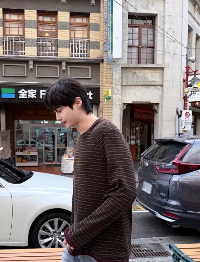 "훤칠한 기럭지로 야시장 접수"… 변우석, 대만 팬미팅·야시장 투어