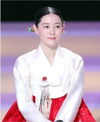 이영애 한복 패션 모음, 해외 명품 행사에서도 빛난 한국의 미