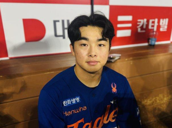 문현빈 야구선수 프로필 나이 키 학력 연봉 한화 이글스 국가대표 아시안게임 성적 총정리