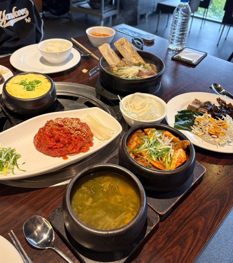 부산 문현동 맛집, 키즈놀이방에 무료 셀프바까지! 가족외식은 여기