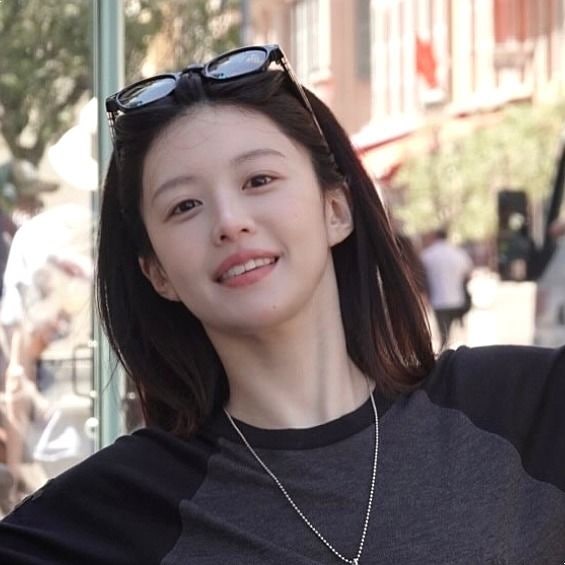 "눈썹 하나 바꿨을 뿐인데 분위기 여신 등극!" 고윤정 눈썹 메이크업 변천사: 짙은 일자눈썹 ....