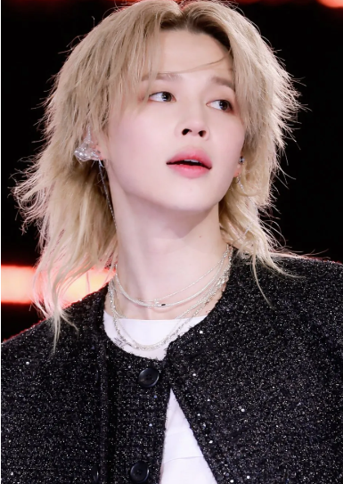 "장발이 이렇게 매력적이었나?" BTS 지민부터 스트레이 키즈 필릭스까지, 장발이 찰떡인 남자 ....