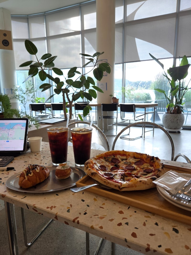 천안 브런치 맛집 그림스｜빵까지 맛있는 천안 베이커리 카페 후기