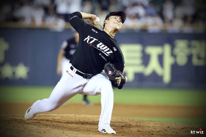 KT 박영현 누구? 2003년생인데 홀드왕 이어 세이브왕까지 해냈다