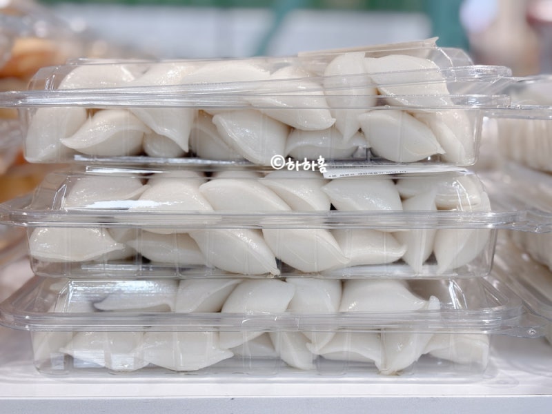 코스트코 ‘이거’ 대체 얼마나 맛있길래? 너도나도 쓸어가는 먹거리 4종