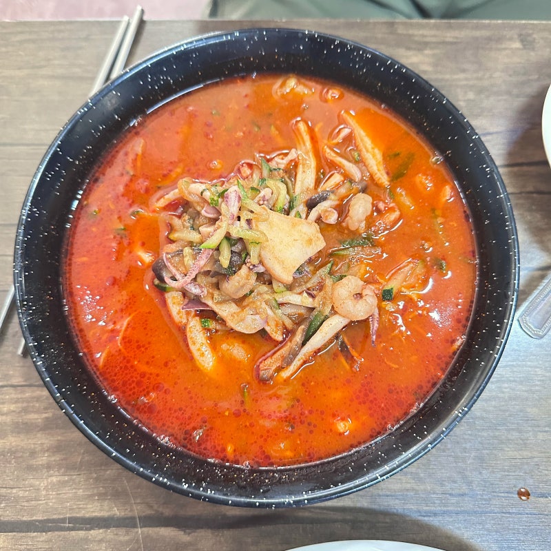 [군산] 짬뽕거리 "홍영장" 저는 살짝 아쉬웠어요