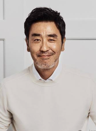 류승룡 ‘김 부장 이야기’로 또 일냈다…서울드라마어워즈 수상, 나이·아내·대표작까지(....
