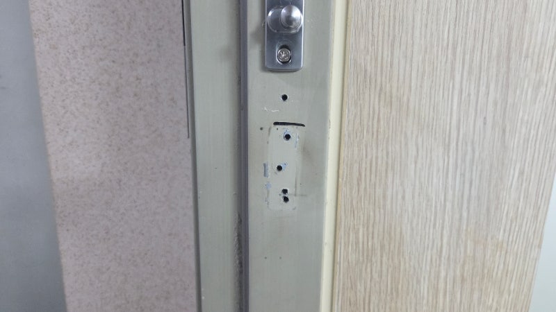 현관문구멍막기, 보조키 제거 후 남은 피스자국 감쪽같이 없애기