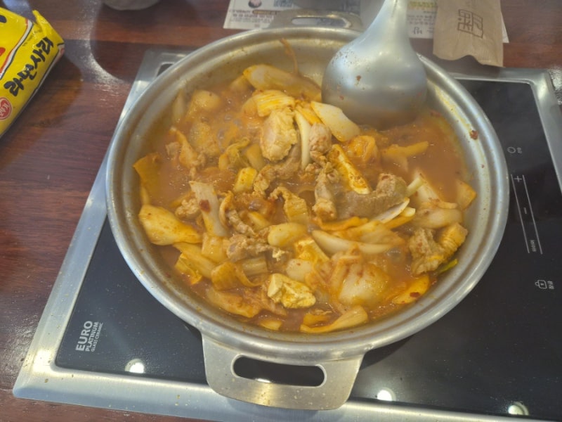 안산 고잔동 초부리 김치찌개 후기