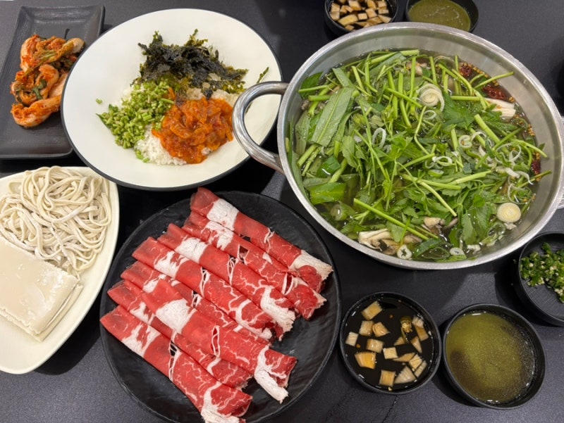 용인 수지 동천동 맛집 고기리 칼국수 맛집 윤우재 샤브칼국수 후기