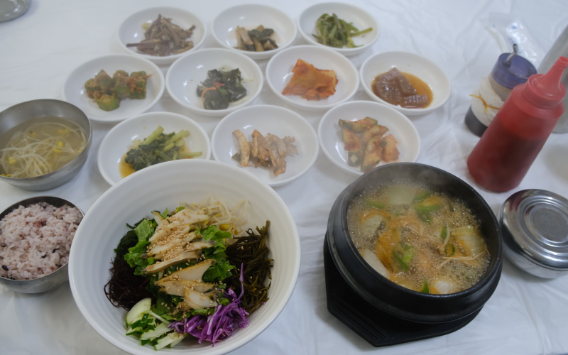 청산도 맛집 미로식당 기승전 전복음식, 전복뚝배기와 전복비빔밥